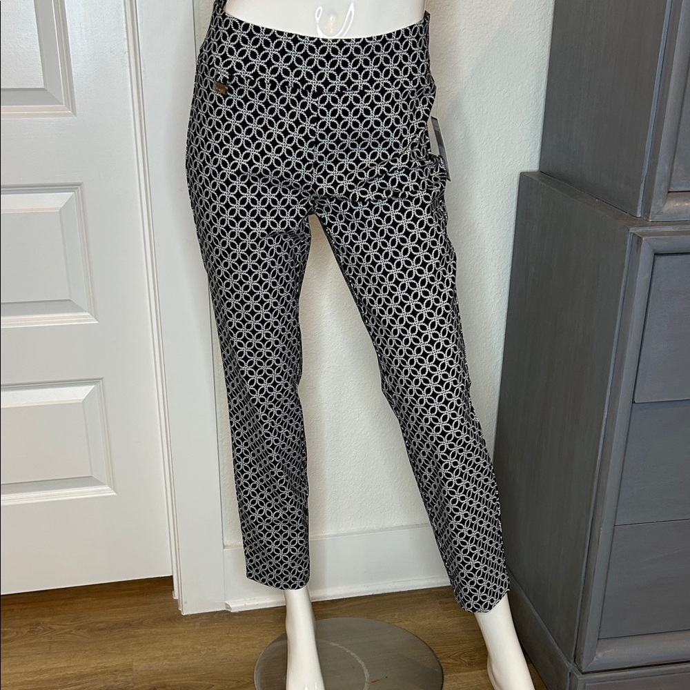 Premise Stylish Black and White Women's stretch cropped Pants